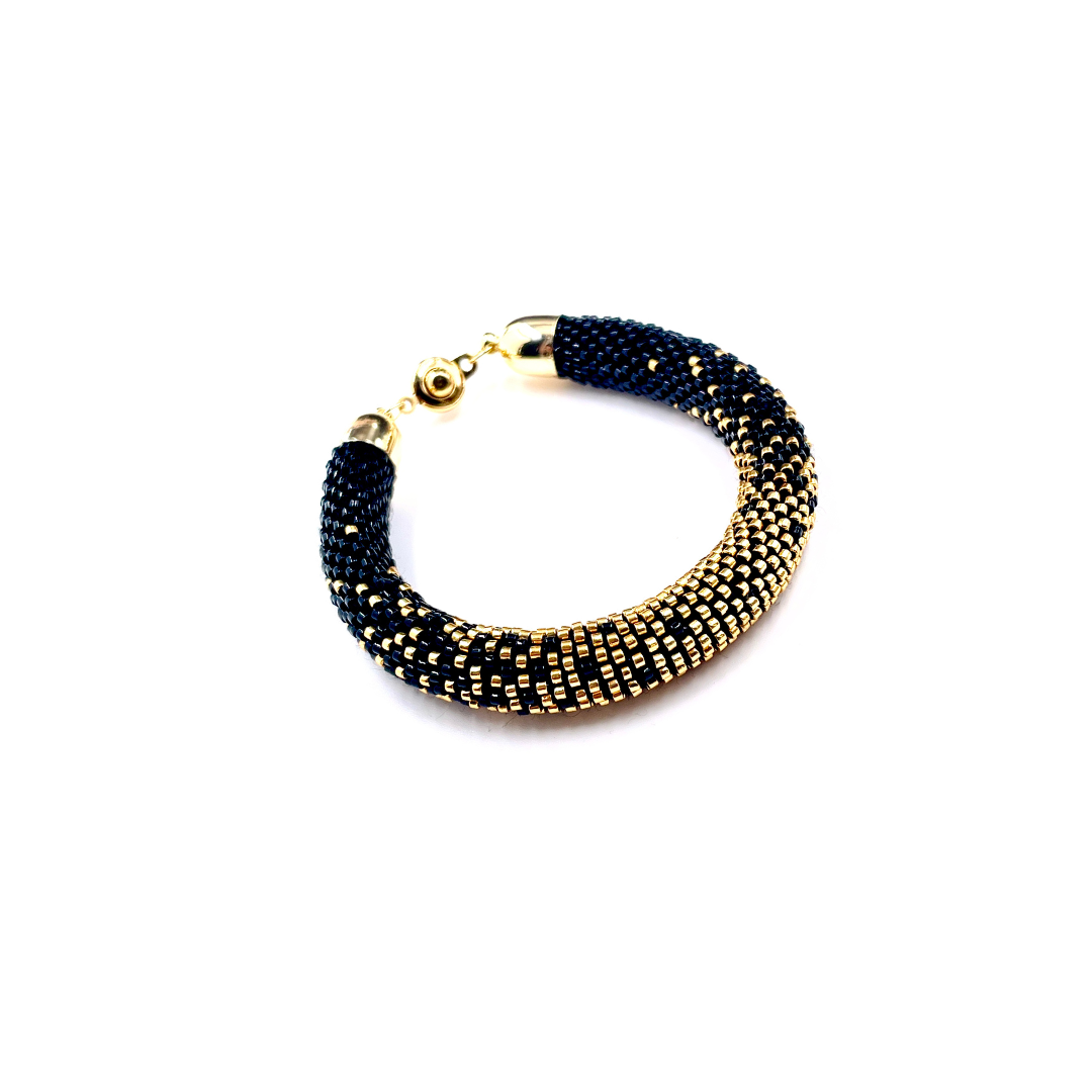 Bracciale da donna con perline miyuki fatto a mano all’uncinetto