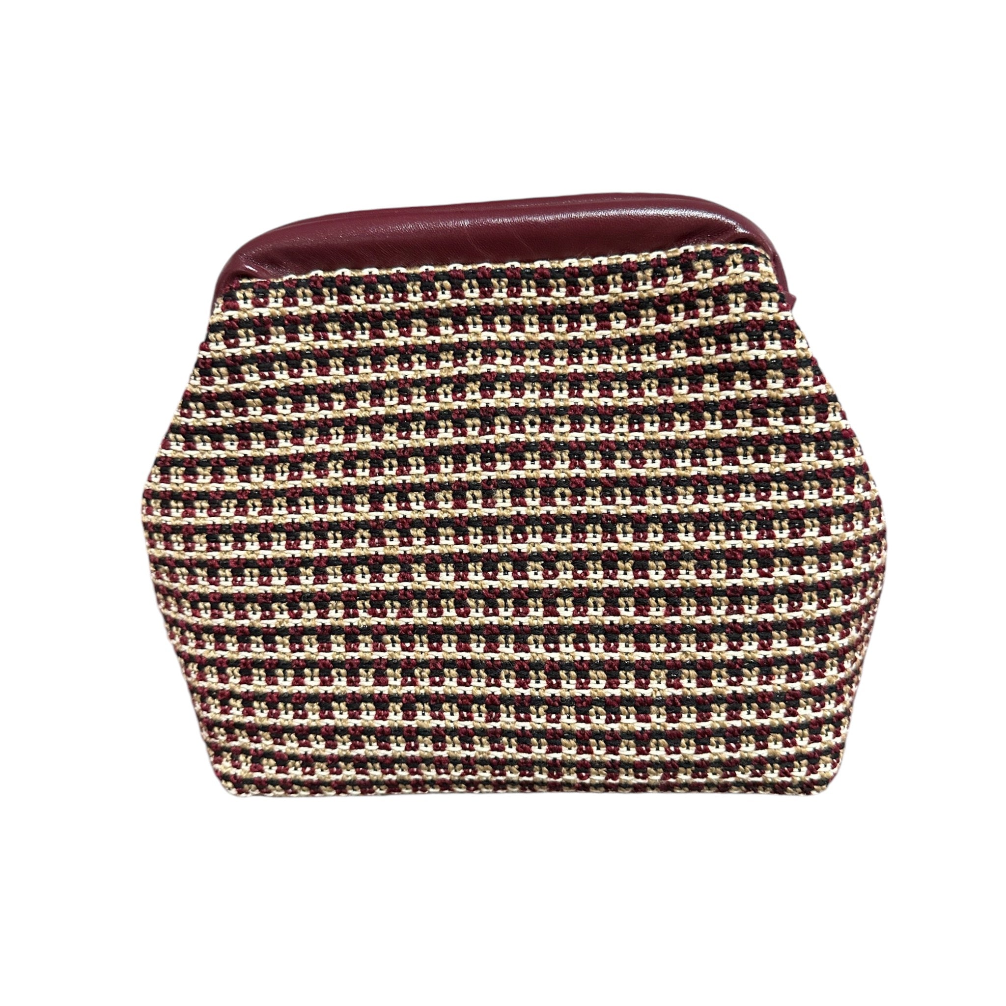 Pochette in tessuto uncinetto