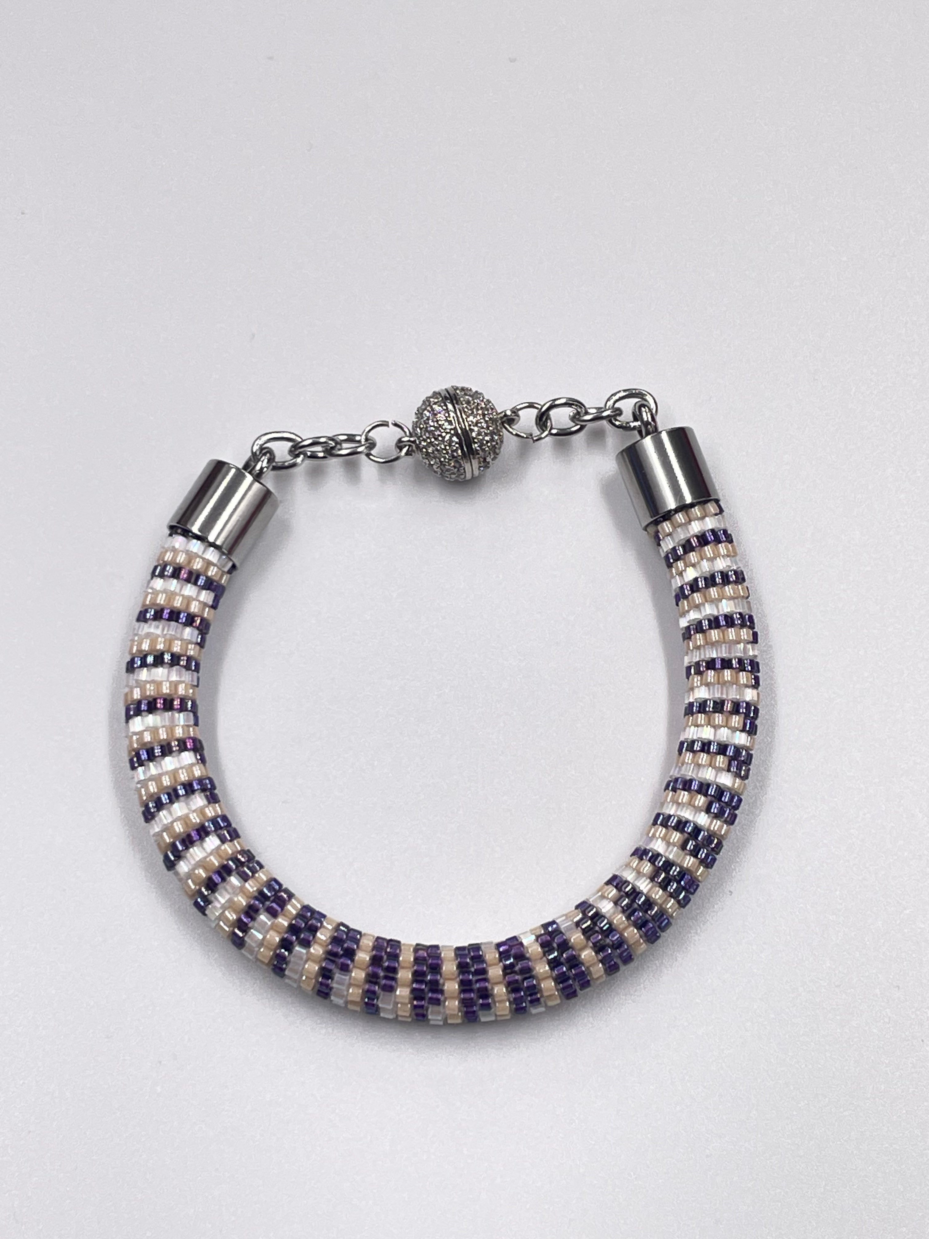 Bracciale da donna all’uncinetto